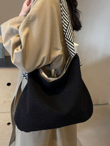 Versatile Canvas Tote Bag for Women Commuter Bag Casual Large Capacity Single Shoulder Crossbody Bag Korean Style New Model