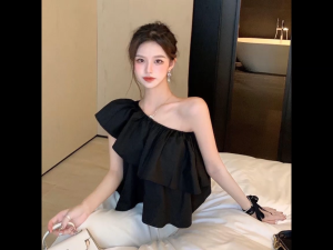 Atasan Wanita Crop Blouse One Shoulder Polos Sabrina / Baju Tanpa Lengan Fashion Street CF P453