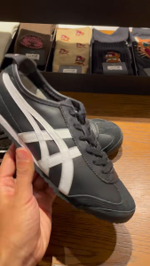 【Hot Sale】Tig Black Sneakers Running Shoes for Men and Women Casual Wear DL408.9001