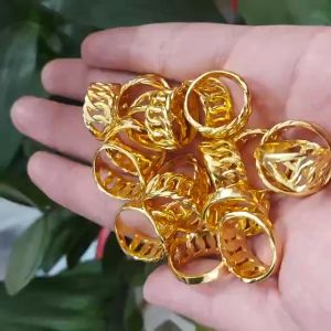 Nhẫn nữ mạ vàng 18k đan chéo thời trang phong cách model mới nhất- Giúp chị em xinh đẹp hơn