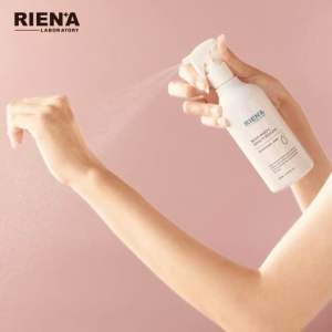 Tẩy da chết làm trắng da toàn thân Body Rien A White Effect Peeling Spray 250ml