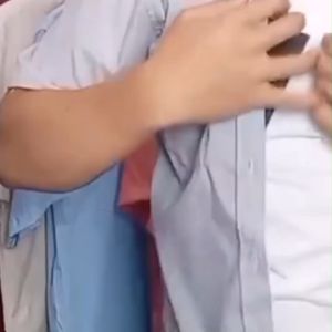 Hurufu - Kemeja Pendek Abu Muda motif Polos Kasual