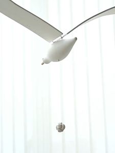 2 Tier Laundry Basket with Rolling Lockable Wheels Wire Metal Sorter Storage Trolley Shelf Basket Durable Metal Sorter Clothes Storage Trolley Shelf with Removable Hamper for Organizing Clothes