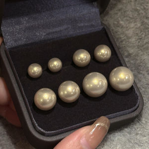 Elegant Pearl Earrings for Women New 2025 Fashion Hoop Piercing Delicate Luxury Sensation Trendy Jewelry Ear Cuff