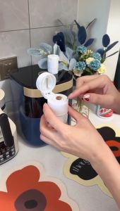 4 In1 Portable 4 Layer Cutting Tablets Pill Cutter Medicine Crusher Grinder Splitter Tablet Cutter Divider Storage Case Pill Box