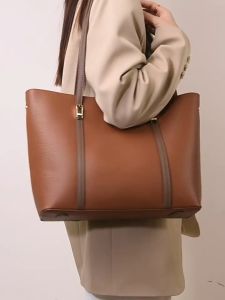 Fashionable Simple Elegant Versatile Retro Large Capacity Womens Shoulder Bag