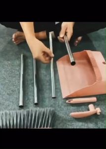 ชุดไม้กวาด + ที่ตักผงขยะ (สีฟ้า) ไม้กวาด มีแปรงในตัวพร้อมที่ตักขยะ 1580