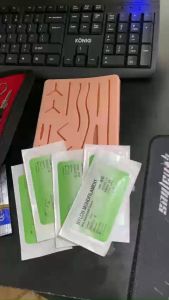 Bộ tiểu phẫu bộ tập khâu cho sinh viên