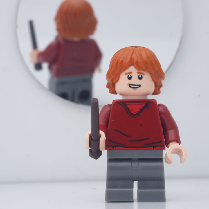 LEGO Minifigures Ron Weasley Dark Red Sweater Harry Potter | Lazada.co.th