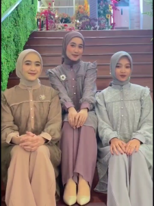 R4ni Busana / Set tunik Kaia airflow mix tile etnik