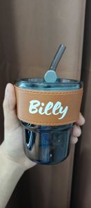 PERSONALIZED GLASS TUMBLER / MUG WITH STRAW & LEATHER SLEEVES / 450ml🥤