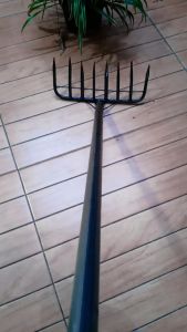 GARUK SAMPAH GARUKAN SAMPAH DAN TANAH GIGI 8 BAHAN BESI BETON KUAT KOKOH