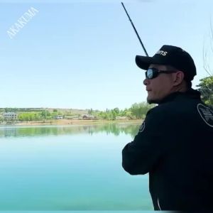 AKAKUMA | 5Pcs Colorful VIB Lure Metal Jig Sinking Bait 3.5g/5g/7g/10g/14g/17g Spinner Spoon Swimbait Saltwater with 3D Eyes Treble Hook