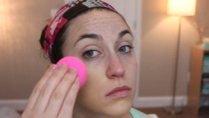 Female Ladies Women Makeup Comfortable blending foundation Sponge Puff