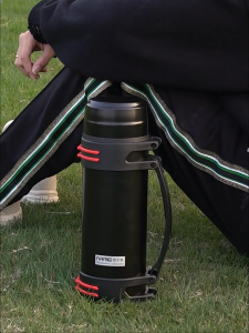 2.5L Large Capacity Thermos Outdoor Portable Thermos Fall-Resistant Insulation Outdoor Sports Kettle Stainless Steel High-Quality Travel Thermos