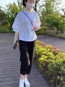 Roulei Casual Polygon Dot เสื้อและกางเกงชุดสําหรับผู้หญิงตัวเล็ก ๆ ความยาวถึงข้อเท้าเส้นใยโพลีเอสเตอร์ Crewneck เสื้อสวมหัวสไตล์เหมาะสําหรับงานเลี้ยงวันเกิด