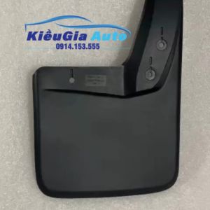 Chắn bùn bánh Toyota Hilux 2015-2020