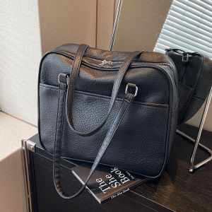 Lightweight Travel Bag Womens Handbag for Business Trips Fitness Sports Bag Small Travel Commuting Storage Luggage Bag