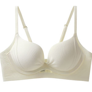 MiiOW | เสื้อชั้นในไร้ตะเข็บสำหรับผู้หญิง MiiOW Catwoman เสื้อชั้นในแบบบาง ทรงกระบอกเล็ก ช่วยเสริมความใหญ่โต ดูเซ็กซี่ หลังสวย เสื้อชั้นในป้องกันการหย่อนคล้อย