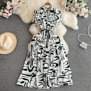 Bohemian Beach Vacation Long Dress Gentle Wind Short Sleeve V-neck Waist Cinch Mid-length A-line Grid Dress Womens Fashion