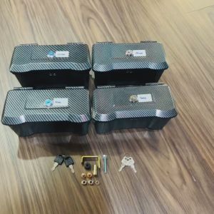 Hộc đựng đồ Carbon có khoá gắn xe Winner Exciter Sirius Wave ( kèm khâu ốc )