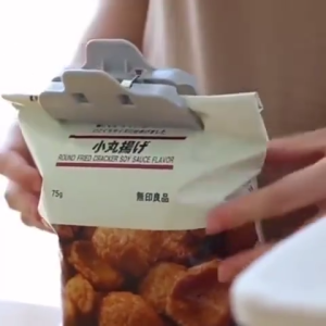 BigC Bag clip ที่หนีบปากถุง คลิปหนีบซองขนม ที่หนีบปากถุงขนม ถนอนอาหาร อเนกประสงค์