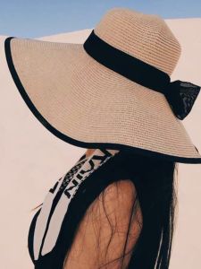 Womens Summer Beach Straw Hat Large Brim Sunshade UV Protection Sun Hat Casual Stripe Pattern Flat Brim All Seasons Cap