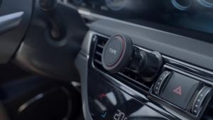 TOPK | TOPK Magnetic Car Phone Mount in Car Phone Holder Air Vent Magnetic 6 N52 Magnets Universal Mobile Phone Holders for iPhone 15