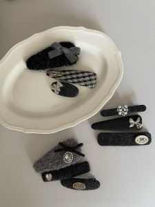 Original Design Black Grey Woolen Hairpin BB Clip Bangs One-Word Clip Hair Card Girl Side Clip Rhinestone Butterfly Knot