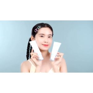 LAIKOU Milk Cleanser Massaging Brush Gentle Cleansing Foam Brightening Facial Wash 80g