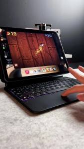 GOOJODOQ 4th Gen Display Backlight Bluetooth Wireless Magic Keyboard Floating Cantilever With Touchpad LCD Digital Display for for iPad Pro 12.9 inch 2018-2022 Pro 11 inch Air 4/5/6 10.9 inch