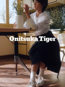 2024 Original Tiger Shoes Mexico 66 Fashion Mens Shoes Womens Shoes Couple Shoes Comfortable Leather Shoes Sneakers Casual Shoes Silver