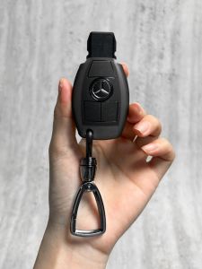 Ultra-Thin Silicone Key Cover for Old Mercedes-Benz GLC260 C180 C200 E180 E200L Mens Style Special Car Key Holder