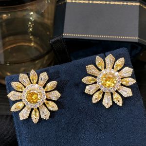 MESU.ACC | Shiny Luxurious Grand Exaggerated Earrings