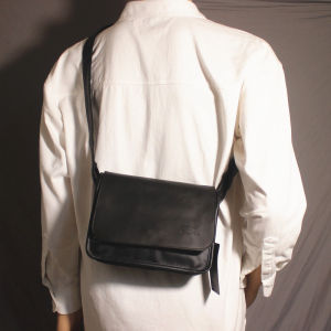 Teebox Retro Japanese Style Leather Shoulder Bag Small Square Casual Chest Bag Trendy Mens Bag Zipper Closure Soft Surface