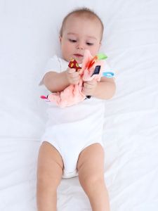 [Choo Choo Toy] Baby Soothing Towel Handkerchief  Baby Sensory Minky Dot Towel 安抚巾 豆豆手帕 Sapu Tangan Baby - BT261-Bib