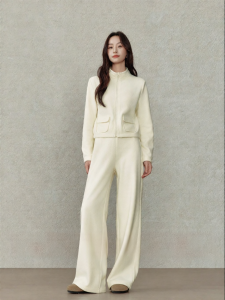 JUEQIDEXIAOGEZI | Small Size White Casual Set 2 Pieces
