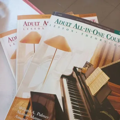 Sách giáo trình học Piano Adult All In One Course cho người mới bắt đầu
