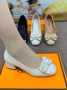 Leather Thick Heel Single Shoes Womens Summer New Soft Bottom Fashion Butterfly Knot Square Head Medium Bean Shoes Casual Mary Jane Shoes