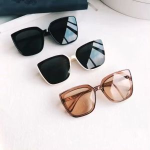 Kacamata Hitam Model Oversized Frame Besar Gaya Retro Vintage Untuk Wanita Model Terbaru