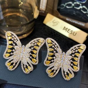 MESU.ACC | Elegant and Exaggerated Yellow Diamond Earrings