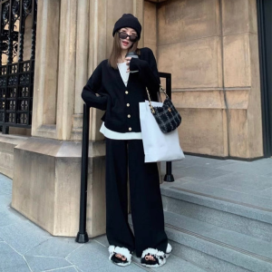 Fall Winter Nursing Clothes Loose Maternity Style Knitted Fake Two-Piece Set for Breastfeeding Comfortable Postpartum Mom Outfit