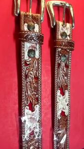 เข็มขัดดุนลายฉลุพื่นแดงหนังเกรดA+ขนาด38มมพร้อมหัวซิ้งค์ลายเถาสเงินEasyrider