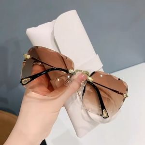 New Sunglasses for Women Fashion Rimless Gradient Sunglass UV400 Cermin Mata Hitam