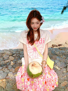 Korean Style Sweet Short Sleeve T-Shirt Womens Loose round Neck Top Summer New Floral Letter Print Cotton Casual Tee