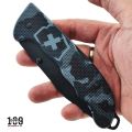 มีดอเนกประสงค์ VICTORINOX แท้ รุ่น EVOKE BSH ALOX ลายพรางเทา ใบมีดสีดำปลายแหลมทรงโบวี่ Made in Switzerland. 