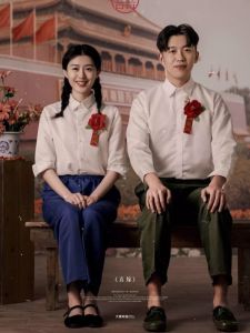 70 Or 80 S Nostalgic Retro Style Costumes Mens and Womens Double Dance Annual Meeting Show Performance Chorus Costume