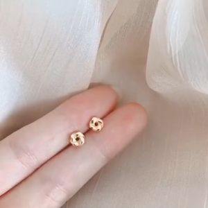 Small stud earrings for women earings gold pawnable 21k legit