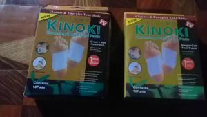 20 PCS Kinoki Gold Koyo Kaki Jahe Detox Foot Pads Penyerap Toxin Racun Kaki Dalam Tubuh Secara Alami