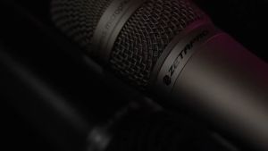 MIC WIRELESS ZETAPRO EXCLUSIVE ORIGINAL HARDCASE KOPER